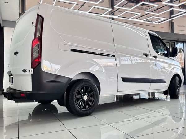 2022-Ford-Transit-Custom-22-TDCi-Ambiente-LWB-92kW-Panel-Van image:2