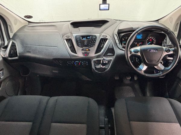 2022-Ford-Transit-Custom-22-TDCi-Ambiente-LWB-92kW-Panel-Van image:6