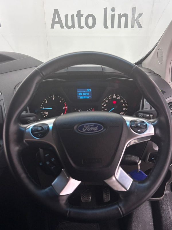 2022-Ford-Transit-Custom-22-TDCi-Ambiente-LWB-92kW-Panel-Van image:8