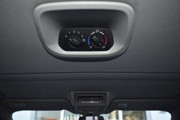 2020-Ford-Tourneo-Custom-22-TDCi-Trend-LWB-92kW image:13