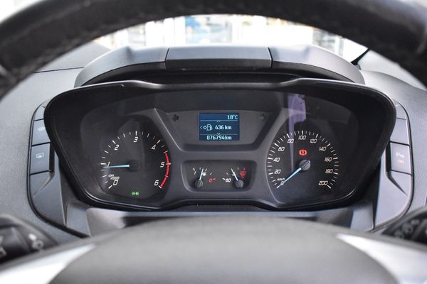2020-Ford-Tourneo-Custom-22-TDCi-Trend-LWB-92kW image:7