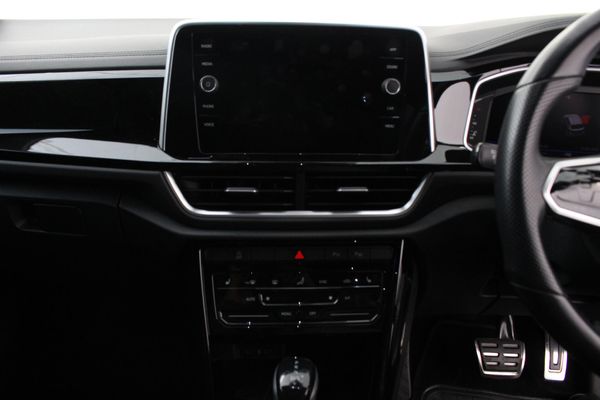 2022-Volkswagen-T-Roc-20-TSI-4M-R-Line-Auto image:3