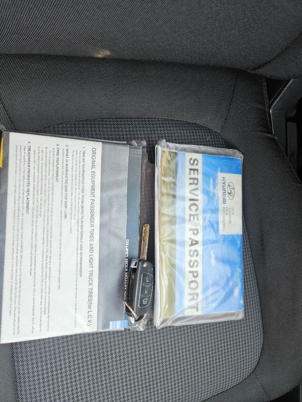 2013-Hyundai-i20-14-Fluid image:12