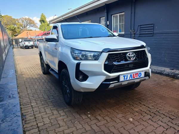 2023-Toyota-Hilux-24-GD-6-SR-4x4-Single-Cab image:4