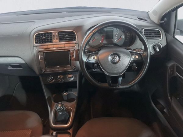 2018-Volkswagen-Polo-Vivo-16-Highline-5-dr image:9