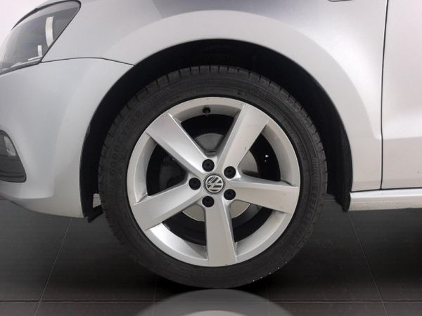 2018-Volkswagen-Polo-Vivo-16-Highline-5-dr image:13