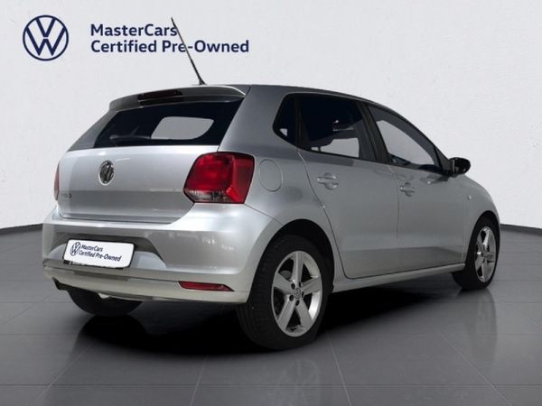 2018-Volkswagen-Polo-Vivo-16-Highline-5-dr image:6