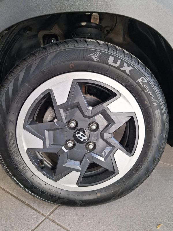 2025-Hyundai-Exter-12-Premium-Auto image:3