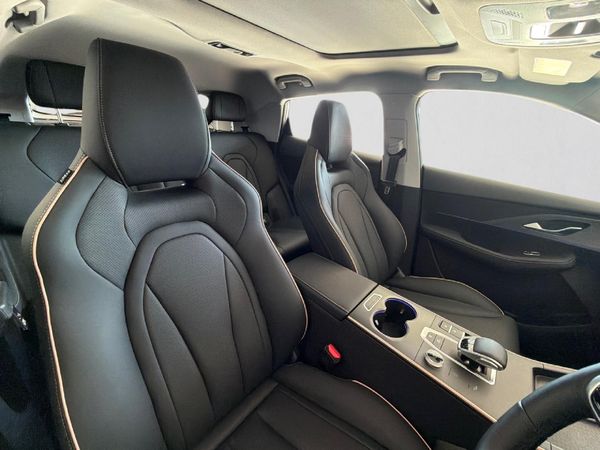 2026-Omoda-C5-15T-Luxury-X image:15