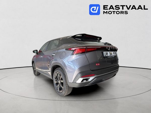 2026-Omoda-C5-15T-Luxury-X image:4