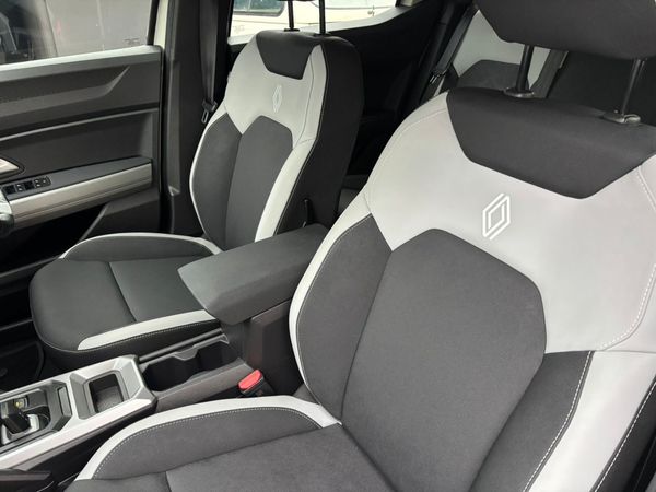 2025-Renault-Duster-13T-Intens-EDC image:13