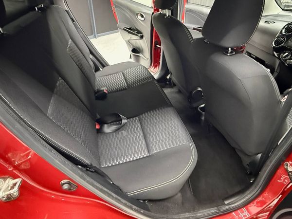 2015-Toyota-Etios-Cross-15-XS-5-dr image:12
