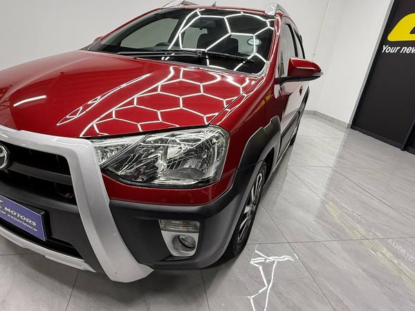 2015-Toyota-Etios-Cross-15-XS-5-dr image:2