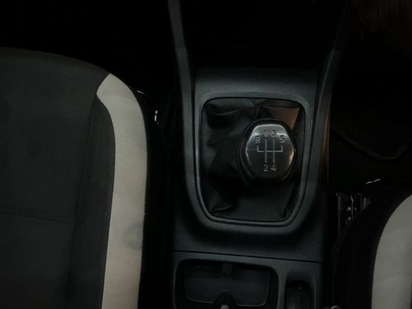 2022-Renault-Triber-10-Express-Panel-Van image:19