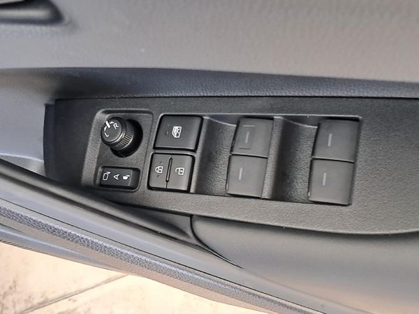2026-Toyota-Corolla-Cross-18-GR-S image:14