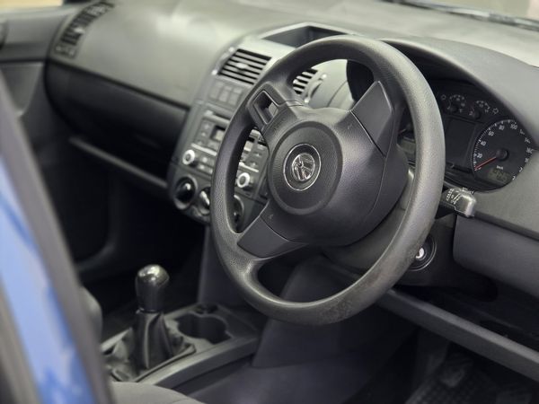 2017-Volkswagen-Polo-Vivo-GP-14-Trendline-5-dr image:9