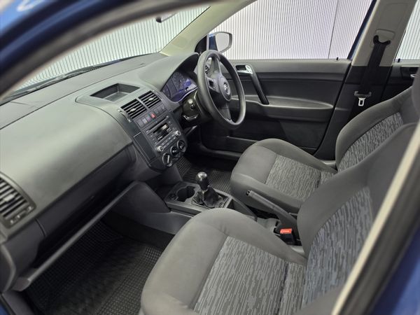 2017-Volkswagen-Polo-Vivo-GP-14-Trendline-5-dr image:2