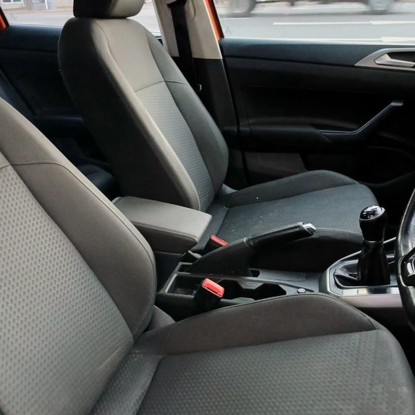2020-Volkswagen-Polo-10-TSI-Comfortline image:10