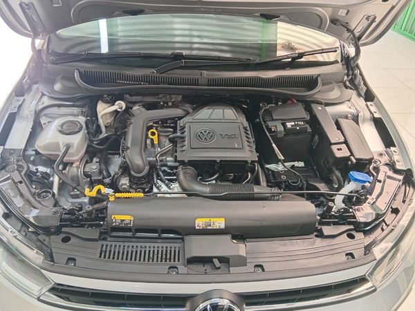 2022-Volkswagen-Polo-10-TSI-Life image:11