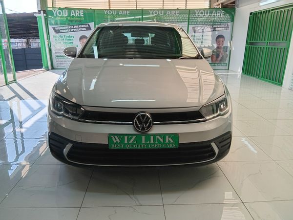 2022-Volkswagen-Polo-10-TSI-Life image:1