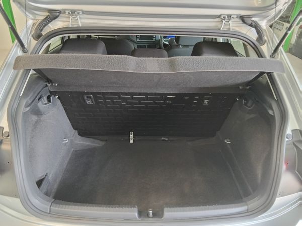 2022-Volkswagen-Polo-10-TSI-Life image:20