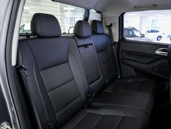 2026-GWM-P-Series-P300-24TD-LTD-4x4-Double-Cab-Auto image:7