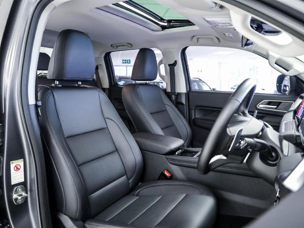 2026-GWM-P-Series-P300-24TD-LTD-4x4-Double-Cab-Auto image:8