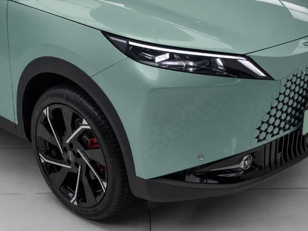 2026-Omoda-C7-15T-SHS-DHT-Phev image:10