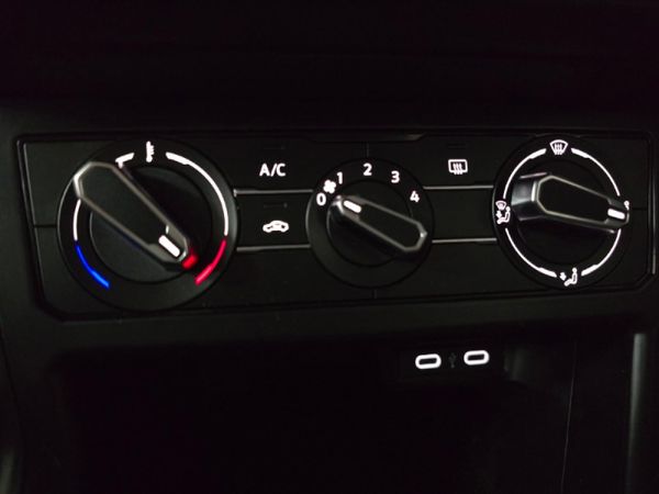 2026-Volkswagen-Polo-10-TSI image:13