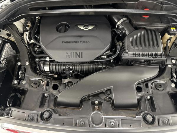 2019-MINI-Countryman-Cooper-JCW-All4-Auto image:14