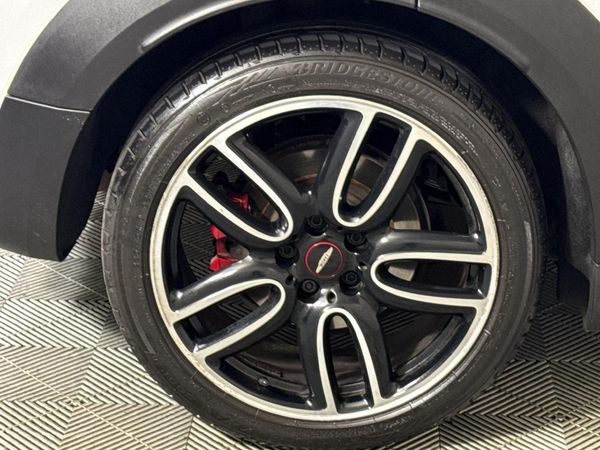 2019-MINI-Countryman-Cooper-JCW-All4-Auto image:7