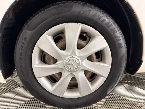 2011-Mazda-3-16-Sport-Original image:5