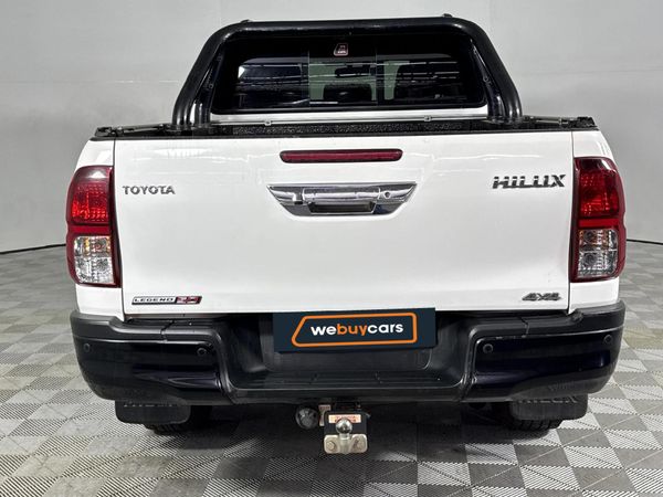 2020-Toyota-Hilux-28-GD-6-Raider-4x4-Double-Cab image:17
