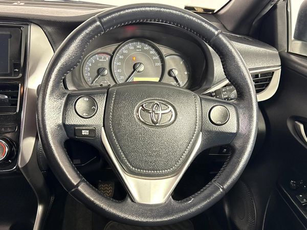 2019-Toyota-Yaris-15-XS-5-dr image:12
