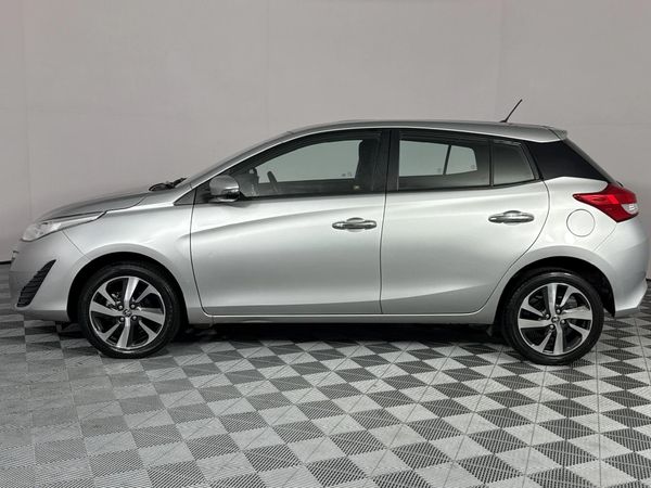 2019-Toyota-Yaris-15-XS-5-dr image:19
