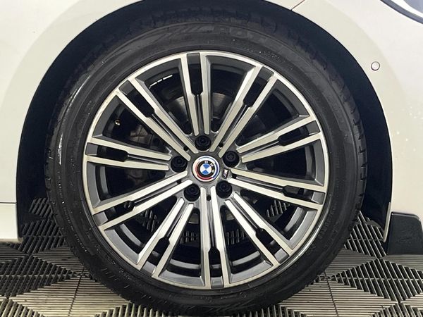 2021-BMW-3-Series-318i-M-Sport image:5