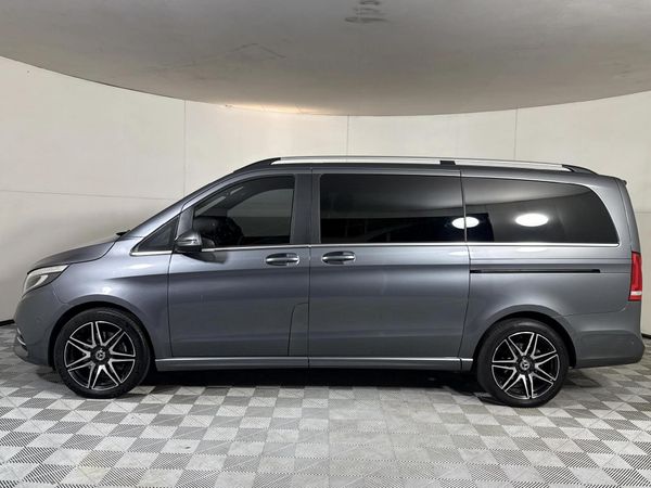 2022-Mercedes-Benz-V-Class-V-250d-Avantgarde-Auto image:18