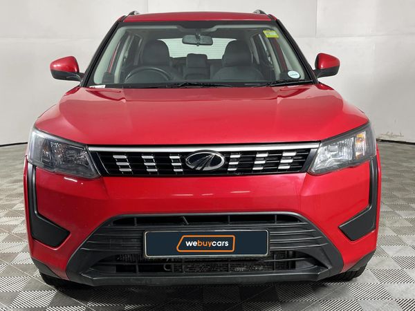 2022-Mahindra-XUV-300-15D-W6 image:14