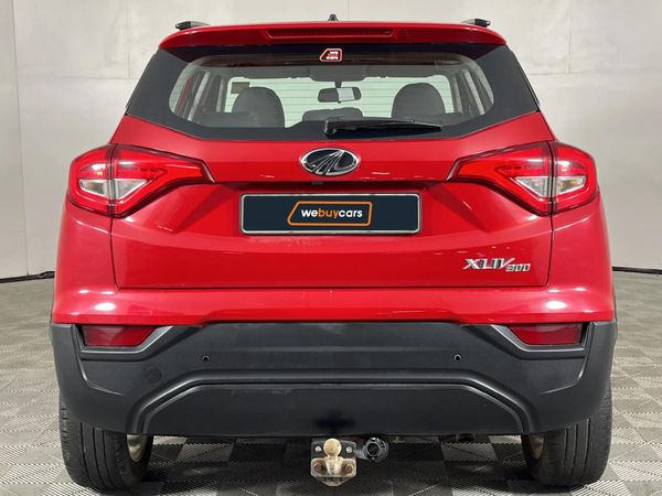 2022-Mahindra-XUV-300-15D-W6 image:17