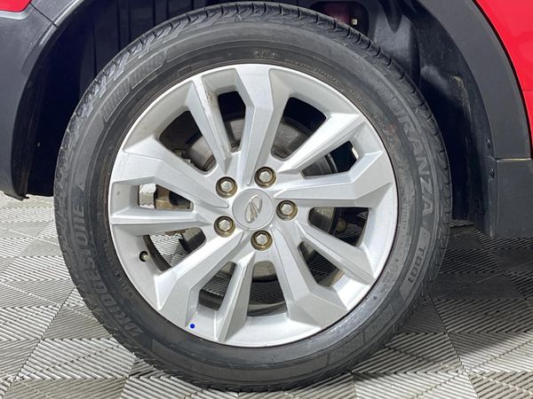 2022-Mahindra-XUV-300-15D-W6 image:7