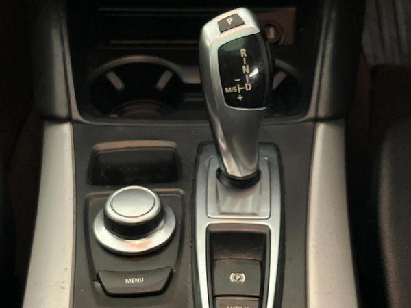 2009-BMW-X6-xDrive50i image:10