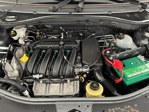 2022-Nissan-NP200-16-SE image:9