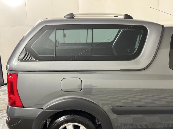 2022-Nissan-NP200-16-SE image:10