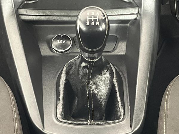 2018-Ford-Figo-15Ti-VCT-Ambiente-5-dr image:10