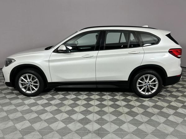 2022-BMW-X1-sDrive18i image:19