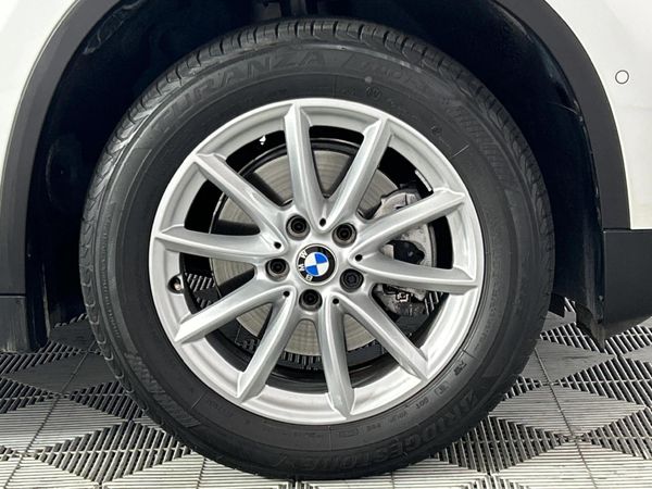 2022-BMW-X1-sDrive18i image:5