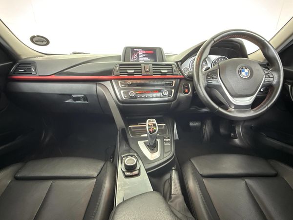 2015-BMW-3-Series-320i-Sport-Auto image:1