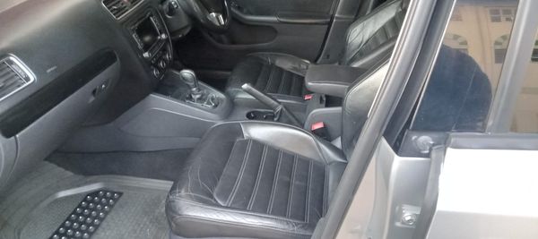 2014-Volkswagen-Jetta-VI-14-TSI-Highline-Auto image:11