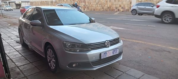 2014-Volkswagen-Jetta-VI-14-TSI-Highline-Auto image:3