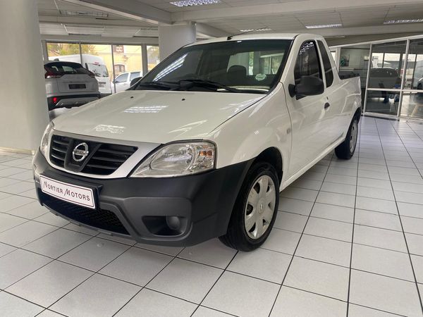 2019-Nissan-NP200-DIESEL-SAFETY-PACK image:1